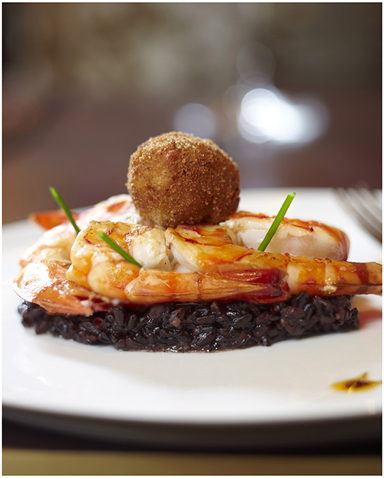 Gambas de Madagascar cromesquis de champignon riz vénéré